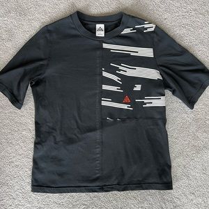 NIKE LAB ACG Short-Sleeve Shirt